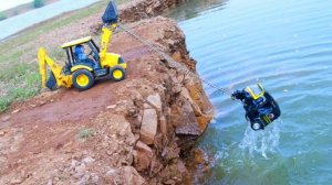 Авторикша. Красная гонка и белый джип