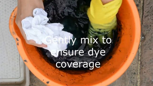 Learn how to dip dye a top with indigo dye смотреть онлайн