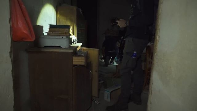 LA CASA ABBANDONATA DOVE IL TEMPO SI È FERMATO! TROVIAMO DI TUTTO AL SUO INTERNO! смотреть онлайн