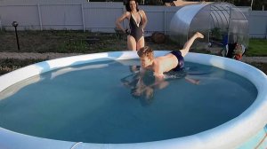 Дачный бассейн будет теперь чистый и теплый