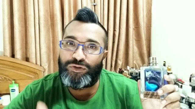 Salvatore Ferragamo Acqua Essenziale Fragrance Review (2013)