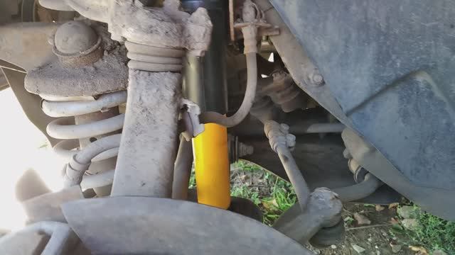 Замена амортизаторов на Шевроле нива смотреть онлайн