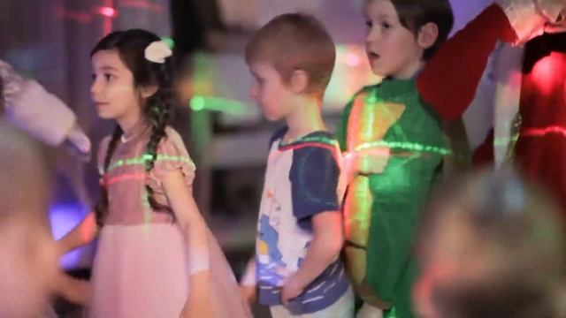 Новый год в школе Земляне (2015)