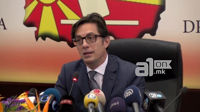 Пендаровски доби уверение од ДИК за избран претседател смотреть онлайн