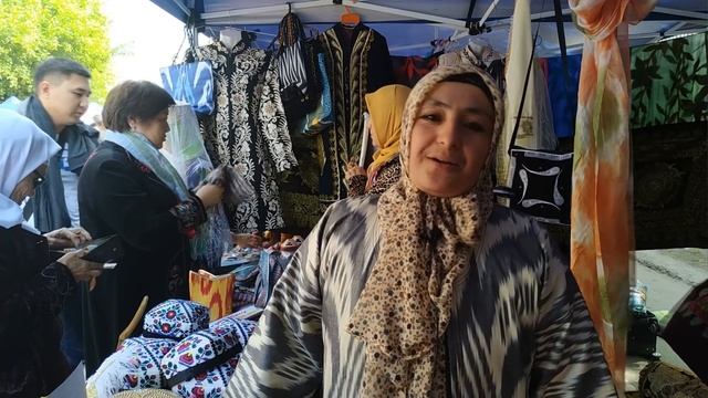 Қирғизистон, Ўш: Исломий тўй либосларига талаб катта - BBC Uzbek смотреть онлайн