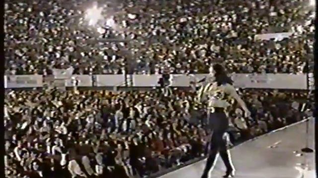 Selena Quintanilla - La Carcacha (Siempre En Domingo - 1992) смотреть онлайн