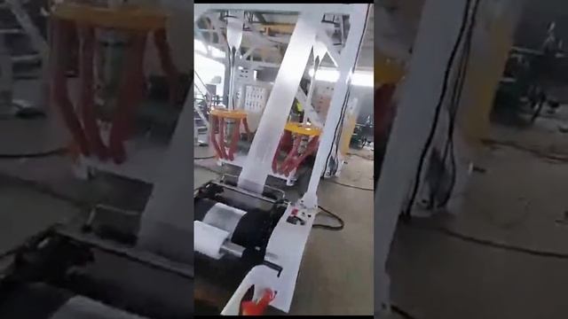Plastic film extrusion blowing machine for t-shirt market bags with logo printing смотреть онлайн
