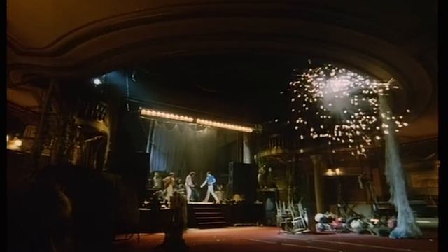 Queen - A Kind of Magic смотреть онлайн