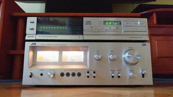 Philips CD303 + JVC JA-S22 + Audio Physic Virgo 2+ Siltech LS-100 G3