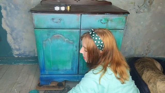 How to Hand Paint a Rustic Bohemian Style Inspired by Morocco | Furniture Painting Tutorial смотреть онлайн
