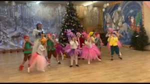 Танец - саночки на новогоднем утреннике в детском саду | Средняя группа