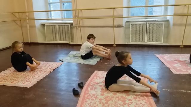Открытый урок_Партер: складочка-3 смотреть онлайн