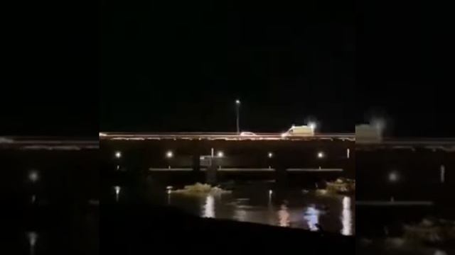В Невинномысске водители уступили скорой с пациентом односторонний мост смотреть онлайн