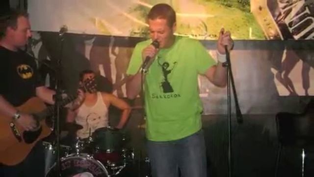 Vet Ester - Sit down (James) cover смотреть онлайн