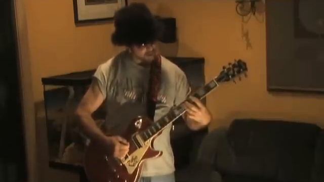 Tommy Marks playing led zeppelin "Black dog" video (5) смотреть онлайн