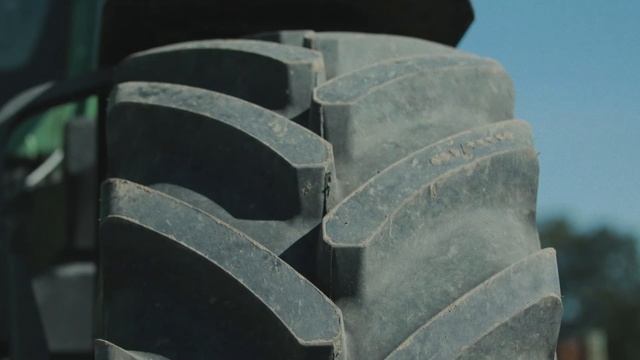 Bridgestone presenta VX Tractor para el sector agrícola смотреть онлайн