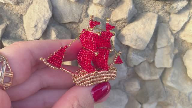 Кораблик из бисера / объёмное бисероплетение / корабль из бисера / как плести из бисера смотреть онлайн