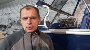Защита от комаров и насекомых в катере под тентом.