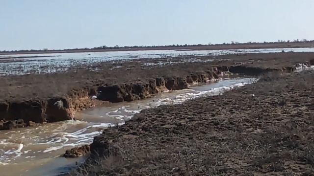 1.04.ВОДА СО СТЕПИ В ЖАМАН САРЫСУ смотреть онлайн