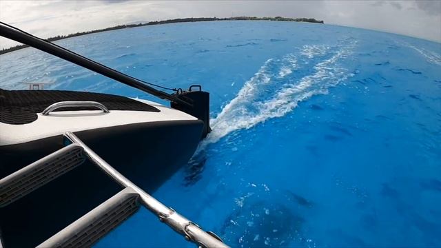 Bora Bora private catamaran смотреть онлайн