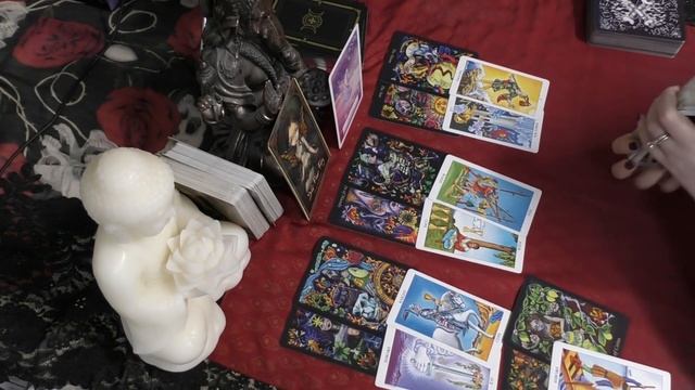 Sagittarius SOMEONE NEEDS YOUR HELP! OCTOBER 2018 Mid Month Tarot Reading смотреть онлайн