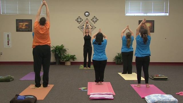 YOGA CLASS Half Moon Series смотреть онлайн