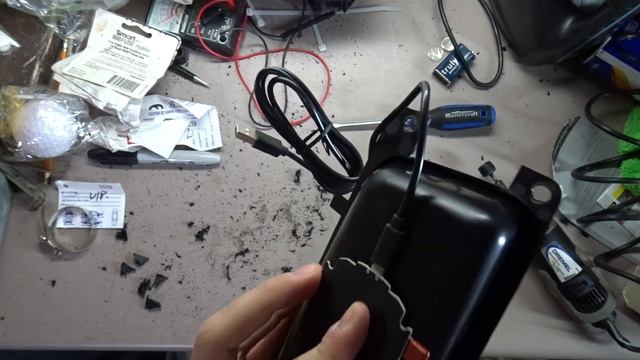DIY Wireless Charger in ANY Car!! (for only 20$ lol) смотреть онлайн