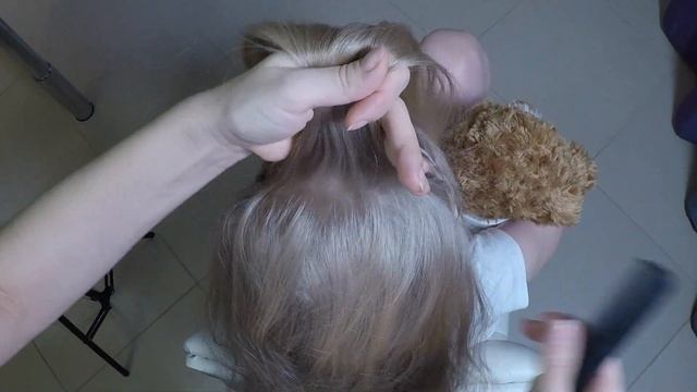 Детская прическа с разноцветными резинками смотреть онлайн