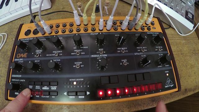 How to get Multiple Voices from a Behringer Crave, Polyphonic Synth Patch from a Monophonic Synth смотреть онлайн