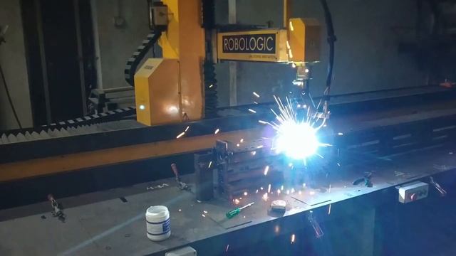 CNC Welding Robot | EWM super pulse welding | Force ARC mode| Robologic смотреть онлайн
