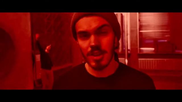 MNOGOZNAAL - ЖАЛКИЙ ЧЕРВЬ(УДАЛЕННЫЙ КЛИП, 2015) смотреть онлайн