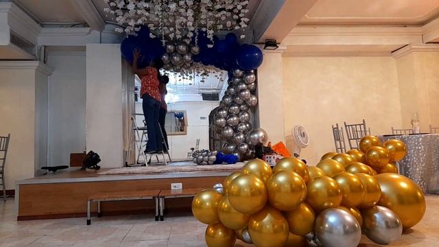 15 AÑOS AZUL REY Y PLATA смотреть онлайн