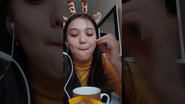 распаковка 👱♀️сладостей🍭 фууууу... не вкусно😩🌶 смотреть онлайн