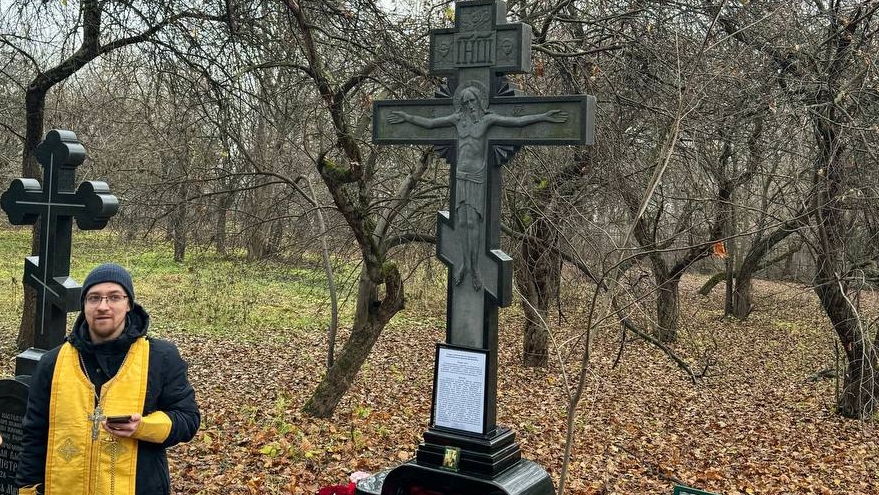 Он стяжал Бога внутри себя! [слово после панихиды на могиле убиенного отца Даниила Сысоева,20.11.24] смотреть онлайн