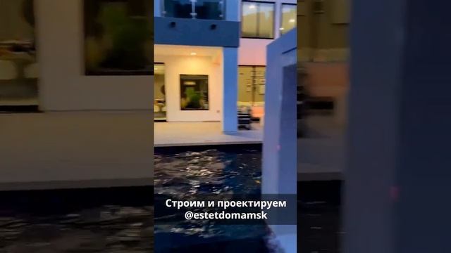 Бассейн с подсветкой и аттракционами смотреть онлайн