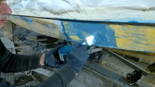 Анализ корпуса и снятие каскок с днища катеров Катер Стрингер 510 смотреть онлайн