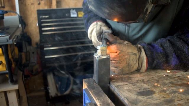 DIY STEEL GRINDER TABLE / WORK TABLE смотреть онлайн