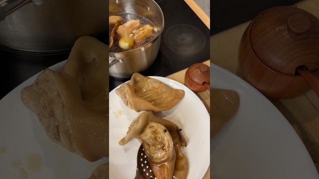 Закуска из свиных ушей смотреть онлайн