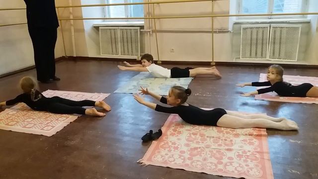 Открытый урок_Партер: лодочка смотреть онлайн