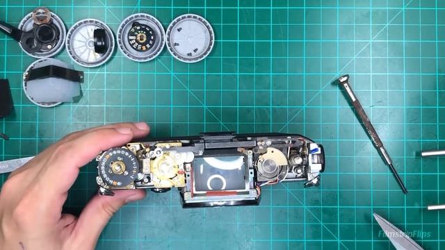 Canon FTb TOP REMOVAL CLA LIGHTSEAL REPLACEMENT (The Late Night Show with FilmstripFlips) смотреть онлайн