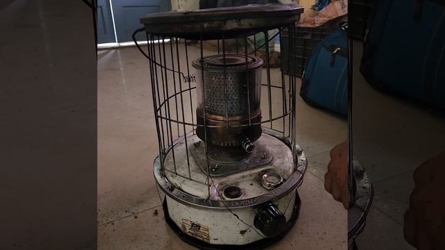 how kerosene heater on or off #kerosene heater #kero heater #kero heater batti #batti #wick #heater смотреть онлайн