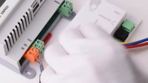 Подключение модуля SBR02M к контроллеру SBR02 для  серверных помещений.