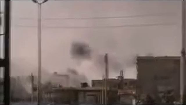 22/02/2012 Homs-Baba Amr: Intensos bombardeos sobre el barrio смотреть онлайн