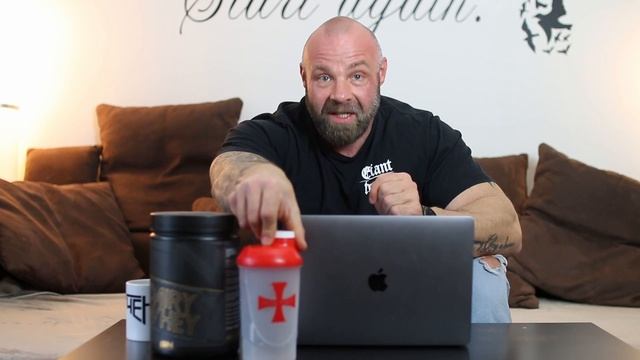 HOW TO SUPPLEMENTE ?!?! WheyProtein + Glutamin (Stefan Hauser) смотреть онлайн