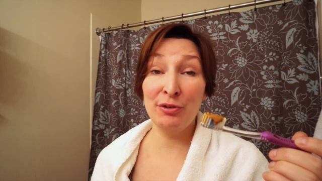 Dental DIY: Can You Whiten Your Teeth With Turmeric? смотреть онлайн