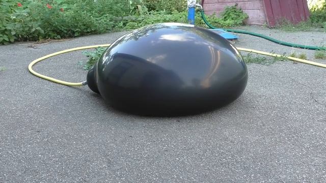 ЧТО ЕСЛИ ПРОЖЕЧЬ ЛАЗЕРОМ ОГРОМЕННЫЙ ШАРИК с ВОДОЙ ! смотреть онлайн