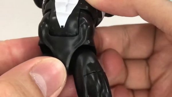 Action figure review - Knockoff Hasbro Marvel Legends Retro Symbiote Spider-Man