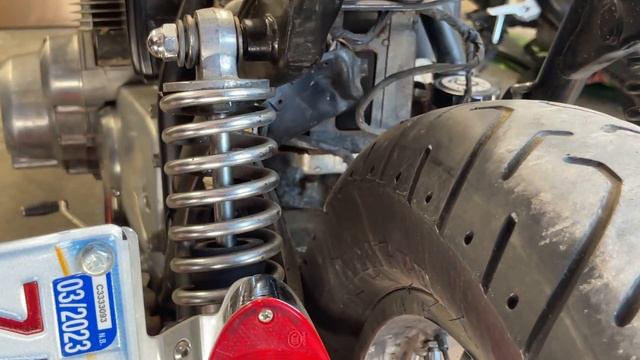 1977 Suzuki GS750 - Cafe Racer - EP 01 - New Seat смотреть онлайн