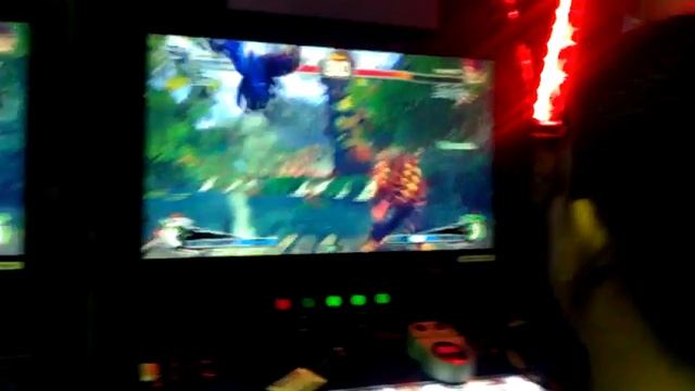 DJ T Rawk and Evil Ryu смотреть онлайн