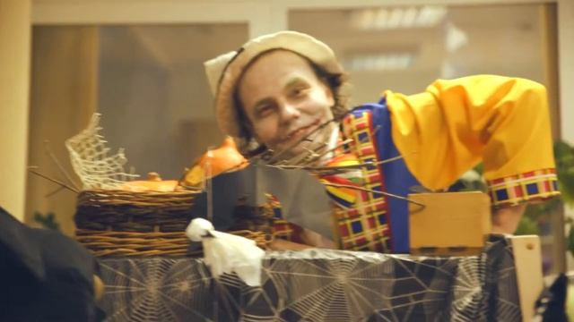 Хеллоуин в школе Земляне (2017)